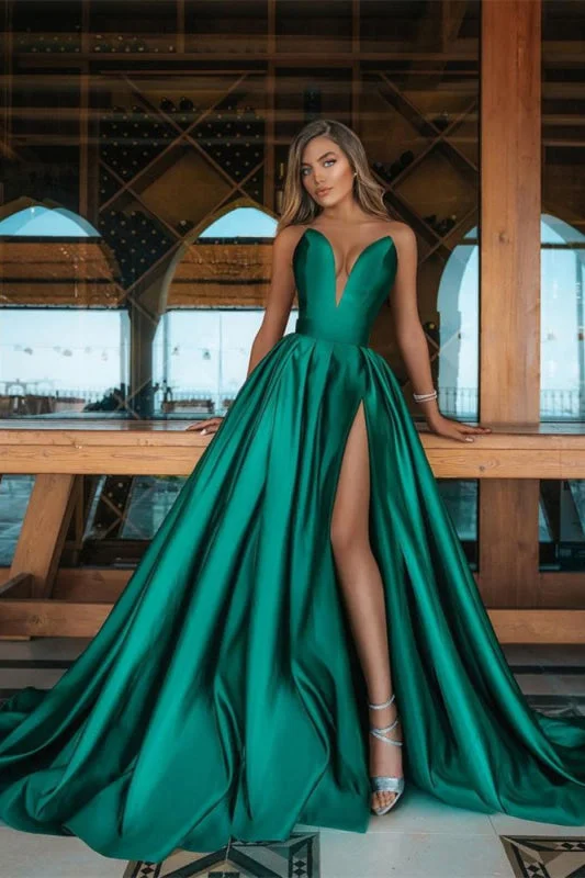 cap sleeve evening gown-Long Emerald Green V-neck Prom Dress With Split