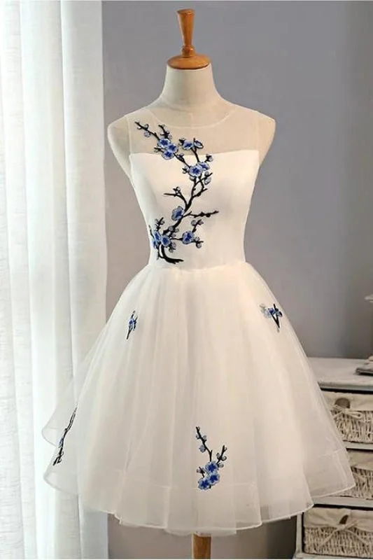 evening gown with pleated skirt-New Arrival Embroidery Flowers Sleeveless Tulle Homecoming Short Prom Dress