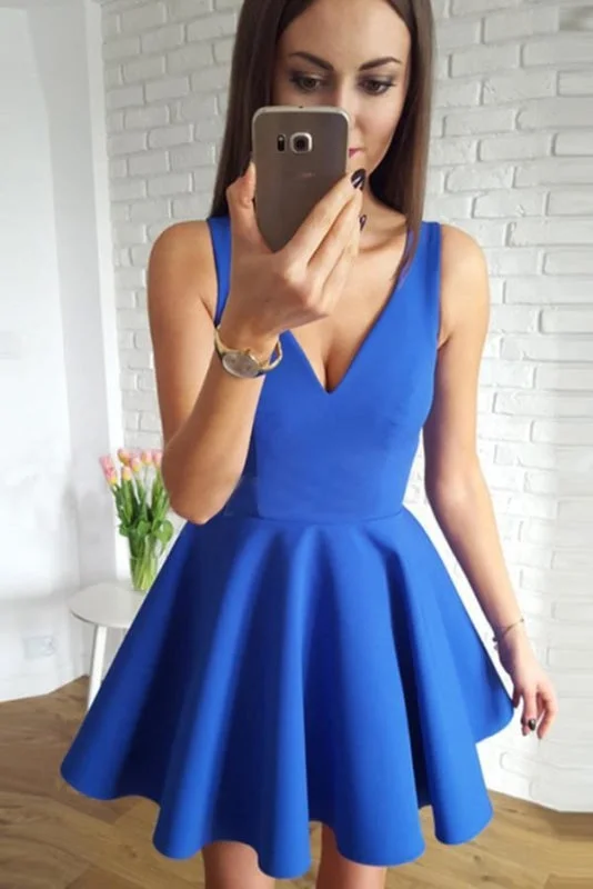 chiffon evening dress-Royal Blue A Line V-Neck Short Homecoming Dress with Ruched Mini Prom Dresses